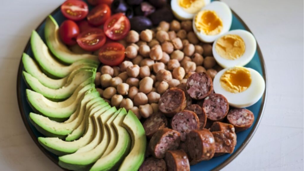 Ảnh hưởng của việc ăn thiếu hoặc quá nhiều protein