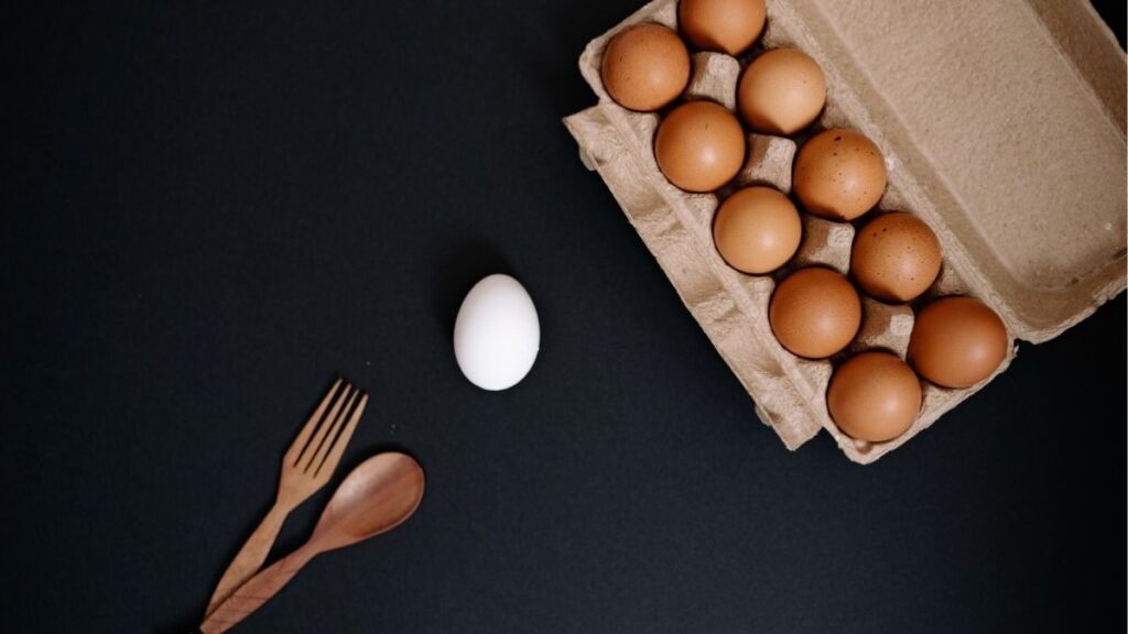 1 quả trứng gà bao nhiêu protein? Bảng quy đổi dễ hiểu 14 Cách tính protein từ trứng nguyên quả lòng trắng và lòng đỏ