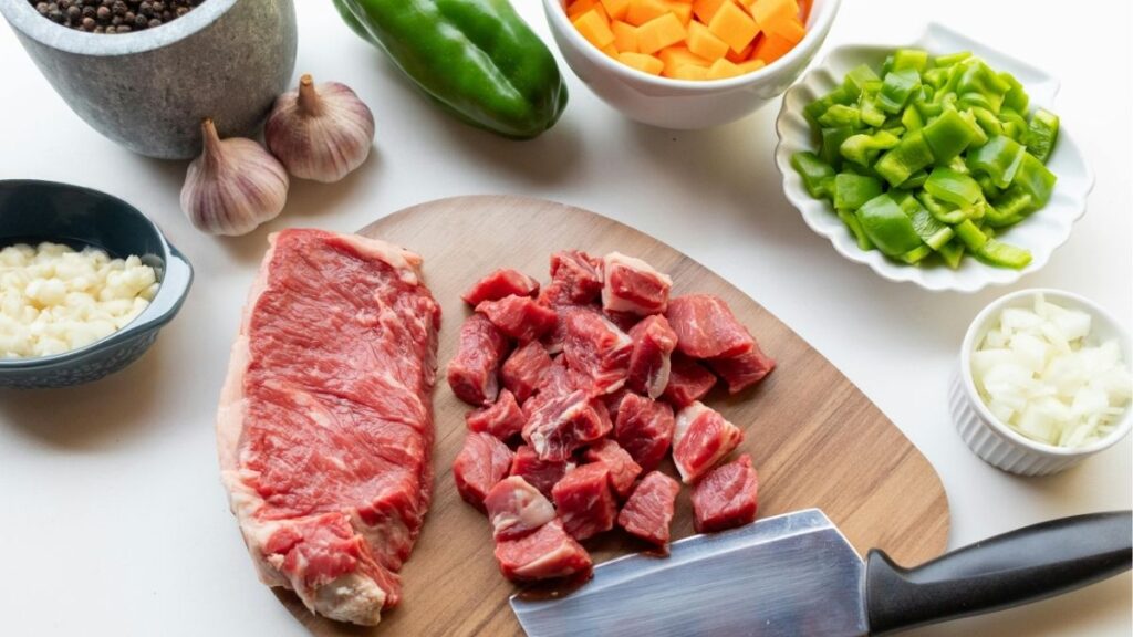 100g Thịt Bò Bao Nhiêu Protein? Cách Tính Khi Sống Và Chín 15 Cách tính protein khi thịt bò còn xương