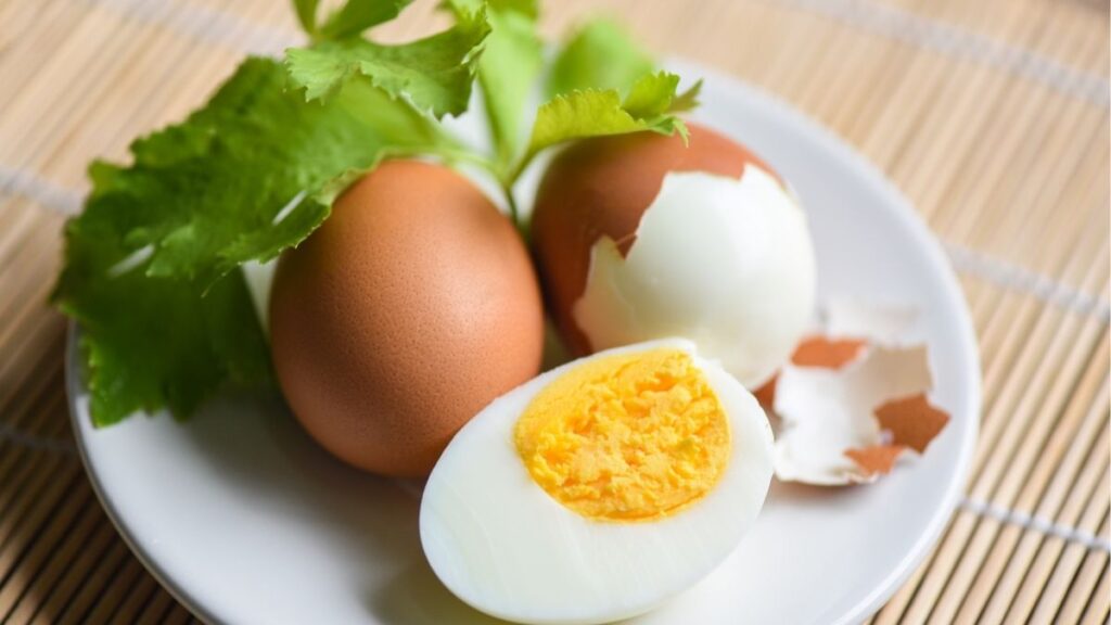 1 quả trứng gà bao nhiêu protein? Bảng quy đổi dễ hiểu 15 Sai lầm khi tính protein trong một quả trứng gà